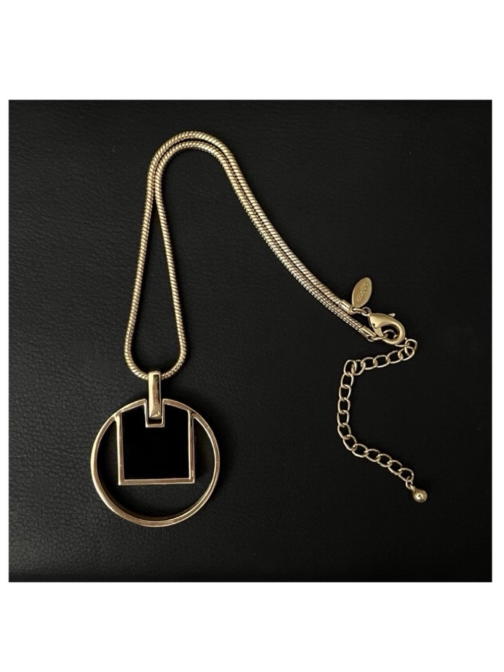 Deco Statement Openwork Pendant Necklace